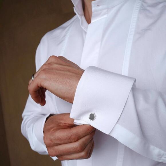 Louis Vuitton Silver Cuff Links - Picture 4 of 11